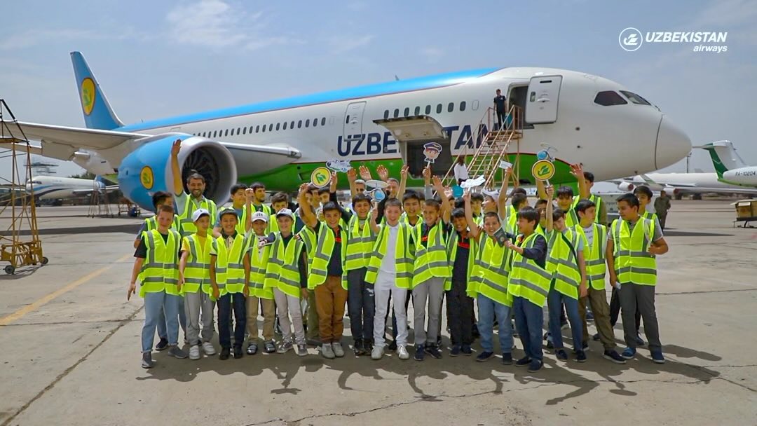 Uzbekistan Airways поздравляет своих главных пассажиров с Международным днем защиты детей!